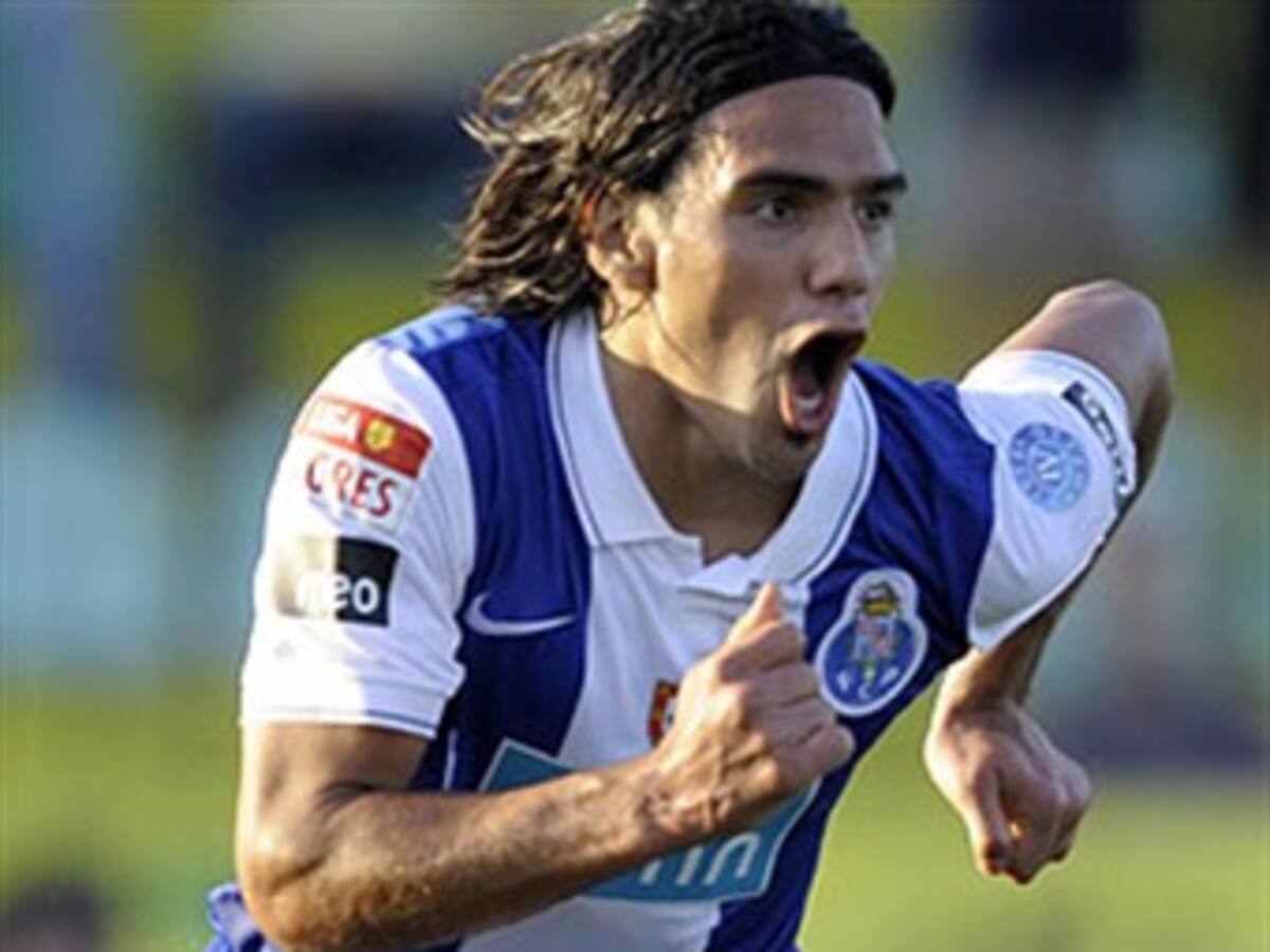 Oporto no concentra a Falcao para juego ante Vicente Gil por la Liga