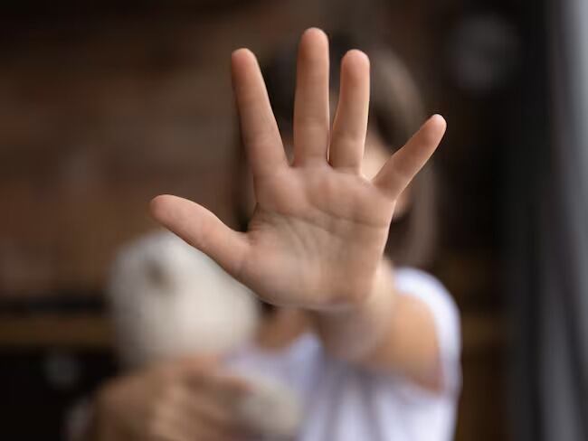 abuso  contra niños imagen de referencia. Foto: Getty Images. / fizkes
