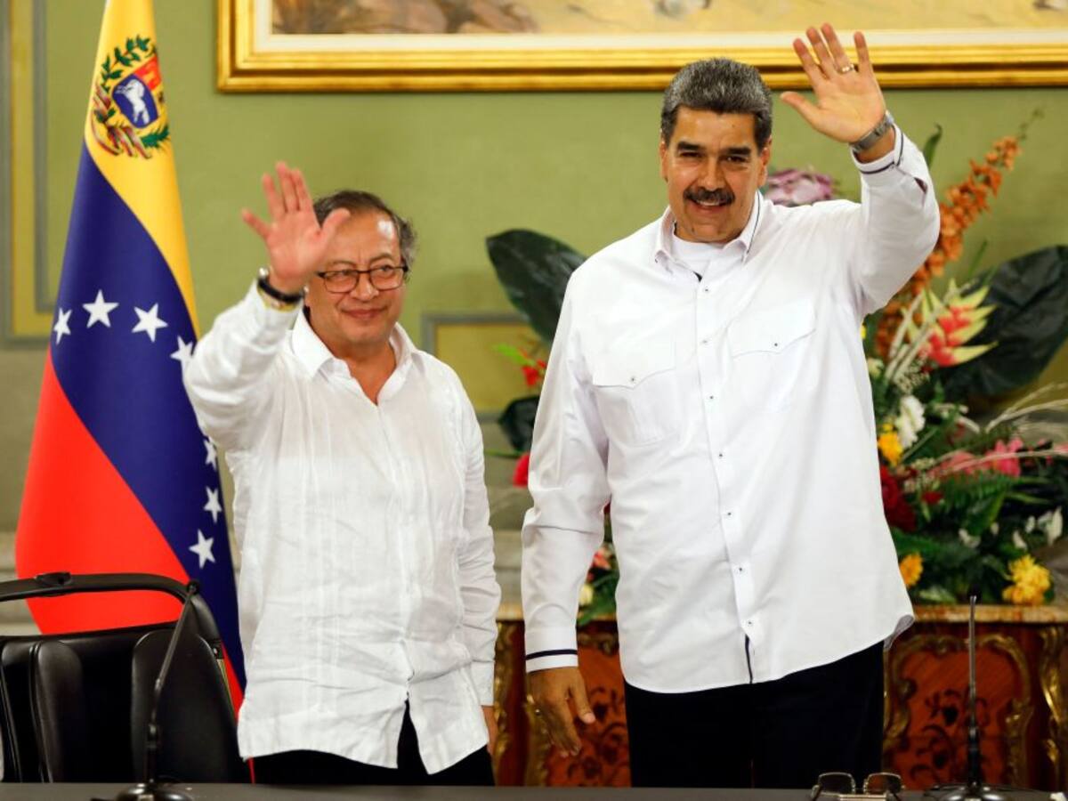 Al Oído: Petro no ha decidido si asiste a posesión de un fraude electoral evidente