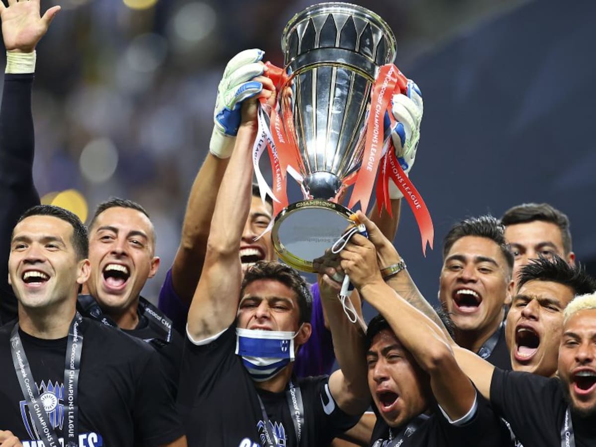 Video: Stefan Medina levantó trofeo como capitán del Monterrey