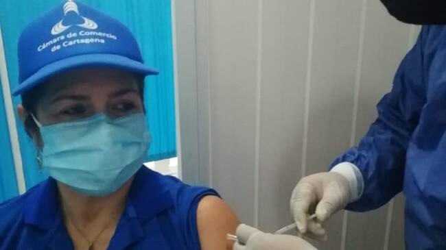 106 empleados de la entidad cameral se verán beneficiados con la aplicación del biológico de Sinovac