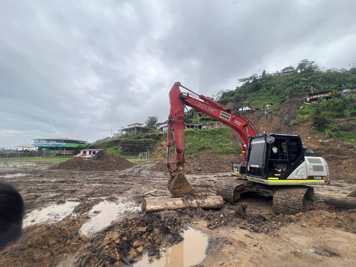 Rescatan el último cuerpo de la emergencia en Los Cuervos, Villamaría