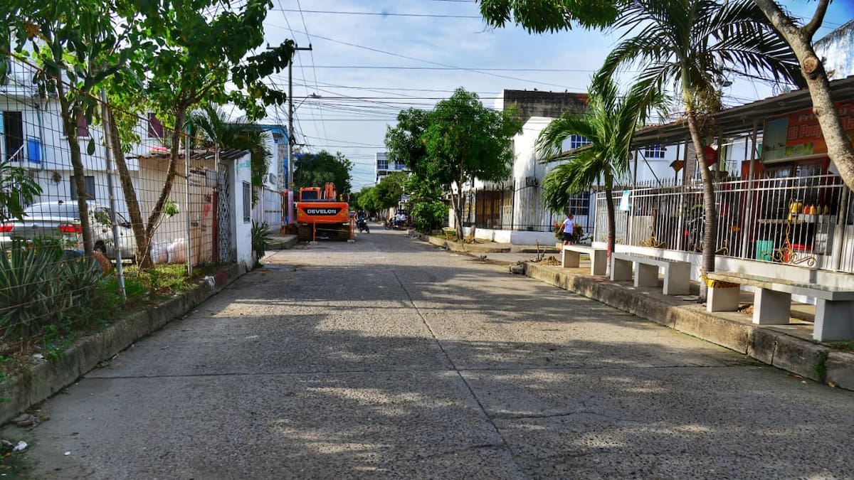 Inició recuperación a vía principal del barrio Villas de La Candelaria