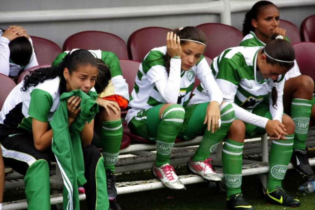 La Selección de Fútbol Femenino Sub20 de Bogotá, se coronó campeona del Campeonato Nacional de la categoría, luego de empatar 2-2 en la última fecha del cuadrangular final al representativo de Antioquia.