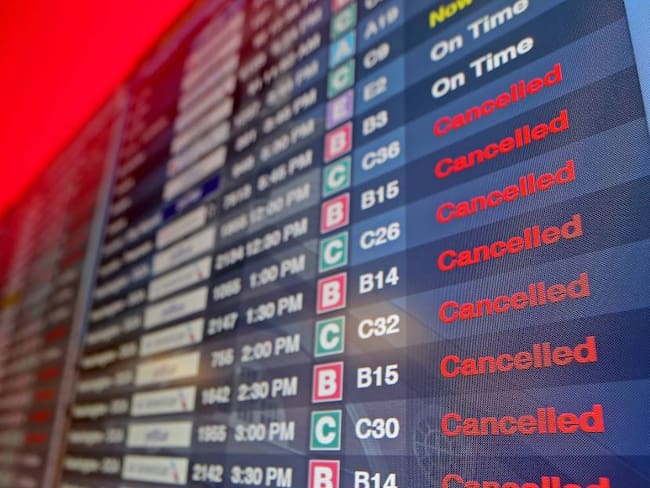 &quot;Air-mageddon&quot; en EE.UU. por retrasos y cancelaciones de vuelos previo al 4 de julio    Foto: Getty