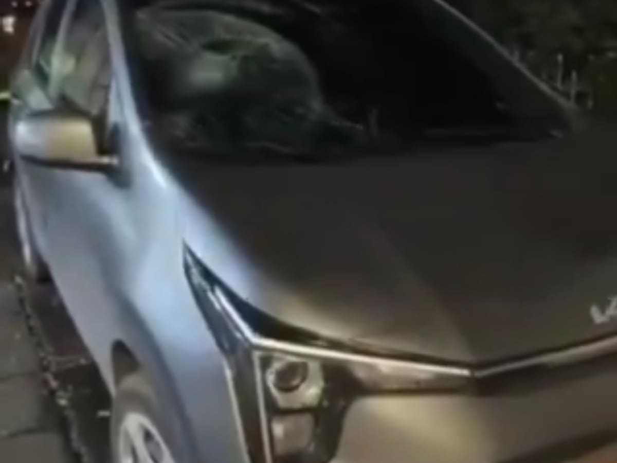 Conductor fue atacado por domiciliarios en Bogotá, tras hacerles reclamo por omitir señal de ‘pare’