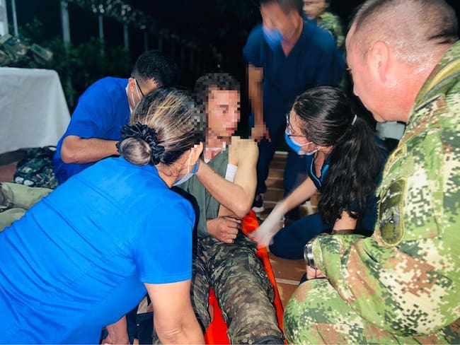 Hay un herido entre los cuatro capturados. Cortesía: Ejército Nacional.