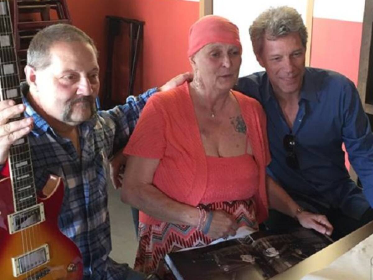 Jon Bon Jovi sorprende a una admiradora con cáncer