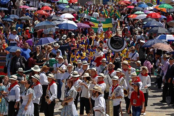 Una vez conocida la decisión oficial adoptada por la Gobernación de Boyacá, mediante la cual se determina el traslado de la sede del Concurso Departamental de Bandas Musicales, del tradicional escenario del Pantano de Vargas, al municipio de Sáchica, CORBANDAS manifiesta su preocupación y desacuerdo.