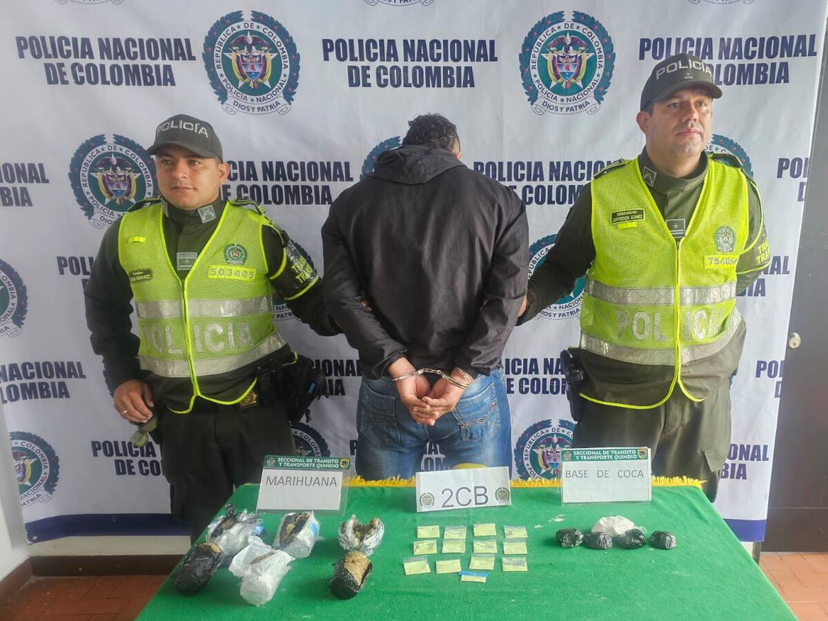 Un hombre capturado mientras lanzaba estupefacientes al interior de cárcel en el Quindío