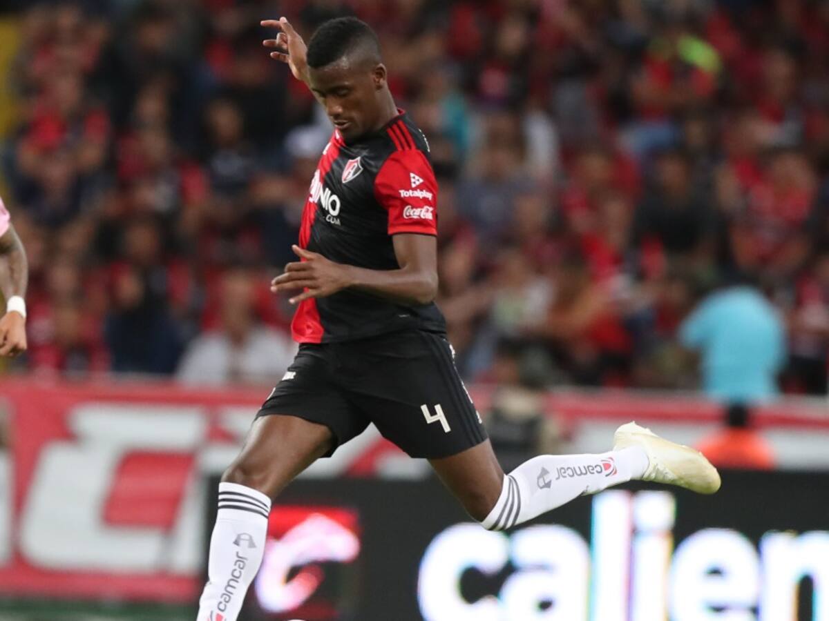 Jorge Segura, el defensor de moda en el fútbol colombiano