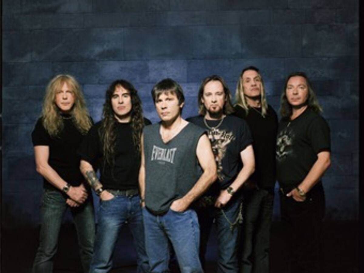 Iron Maiden abre su gira en Europa descargando toneladas de energía