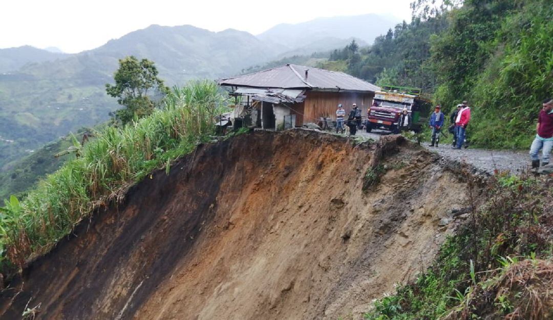Deslizamiento entre Pensilvania y Samaná