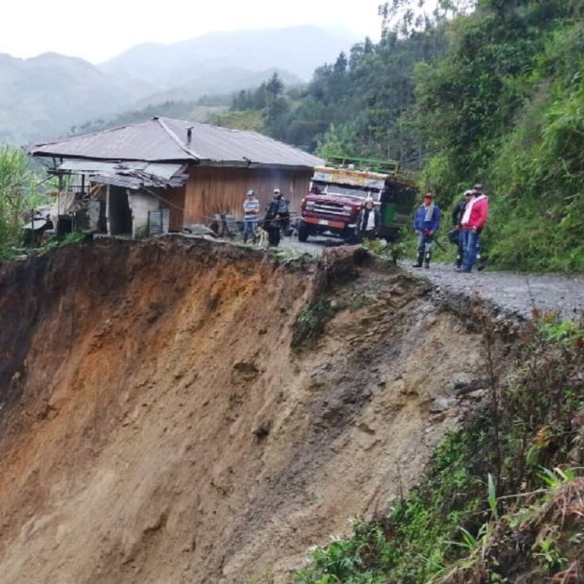 Las lluvias en Caldas dejan afectaciones viales al oriente y occidente