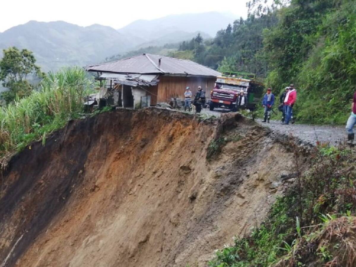 Las lluvias en Caldas dejan afectaciones viales al oriente y occidente