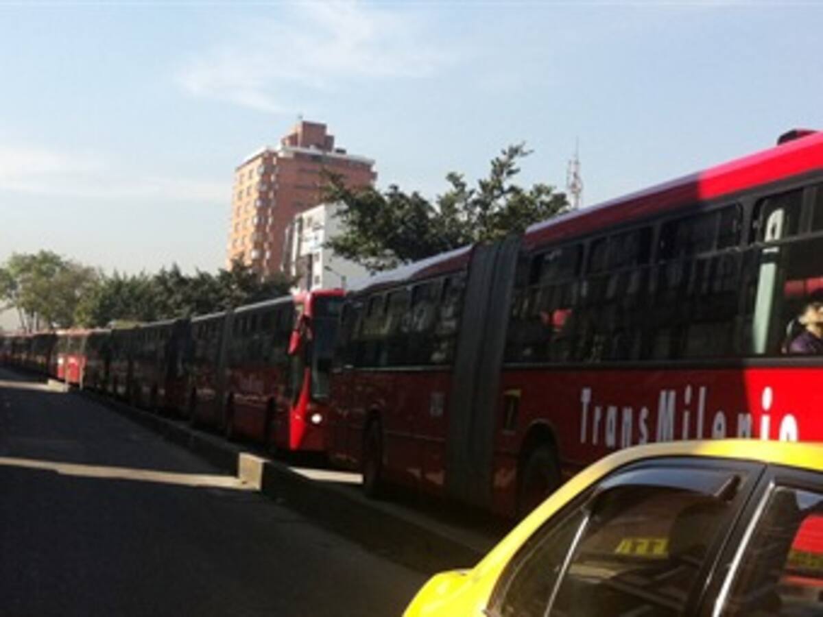¿Qué haría usted para descongestionar Transmilenio en las horas ‘pico’?