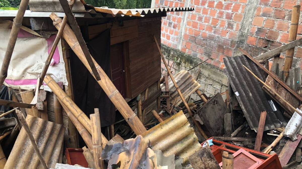 Tres personas afectadas tras el colapso de una vivienda en Chinchiná
