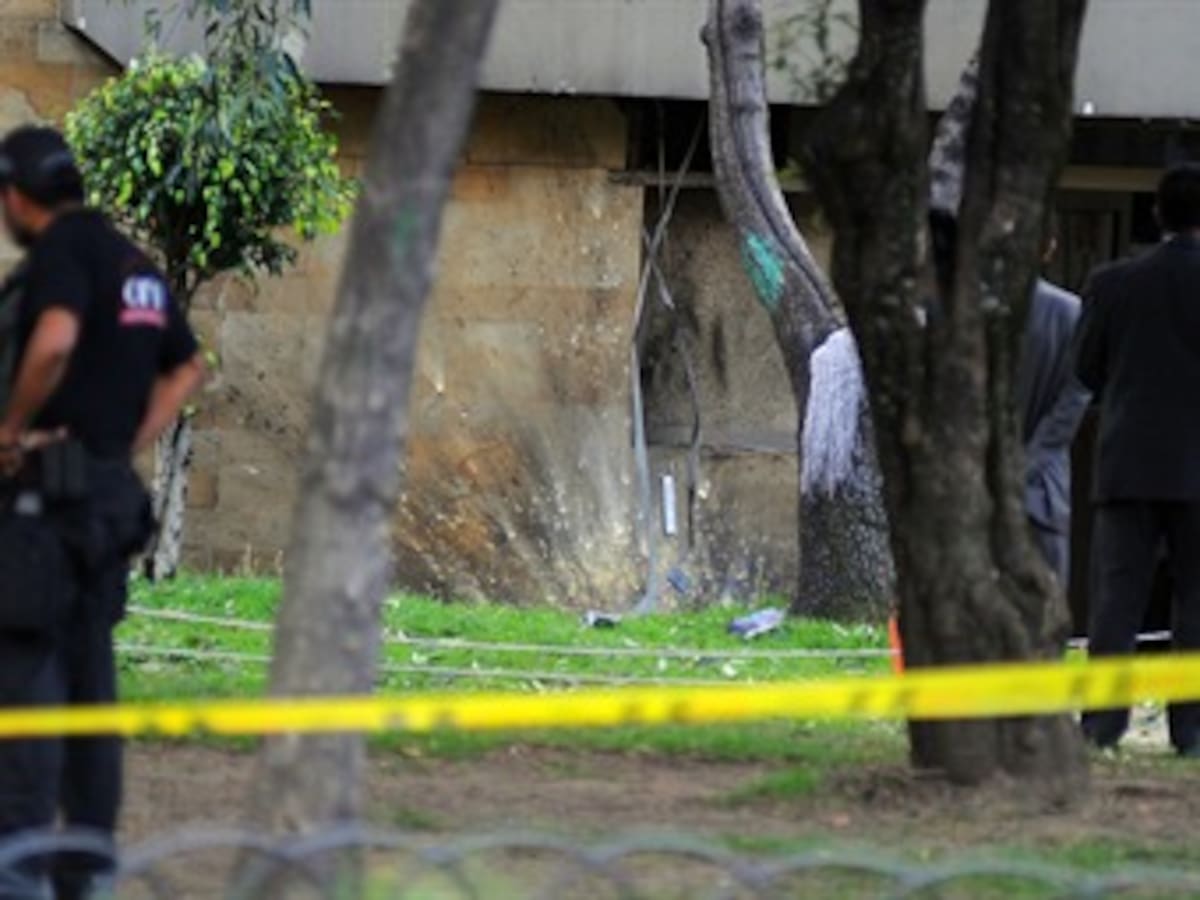ELN se atribuye atentado a CAI de Lourdes en Bogotá el 20 de junio