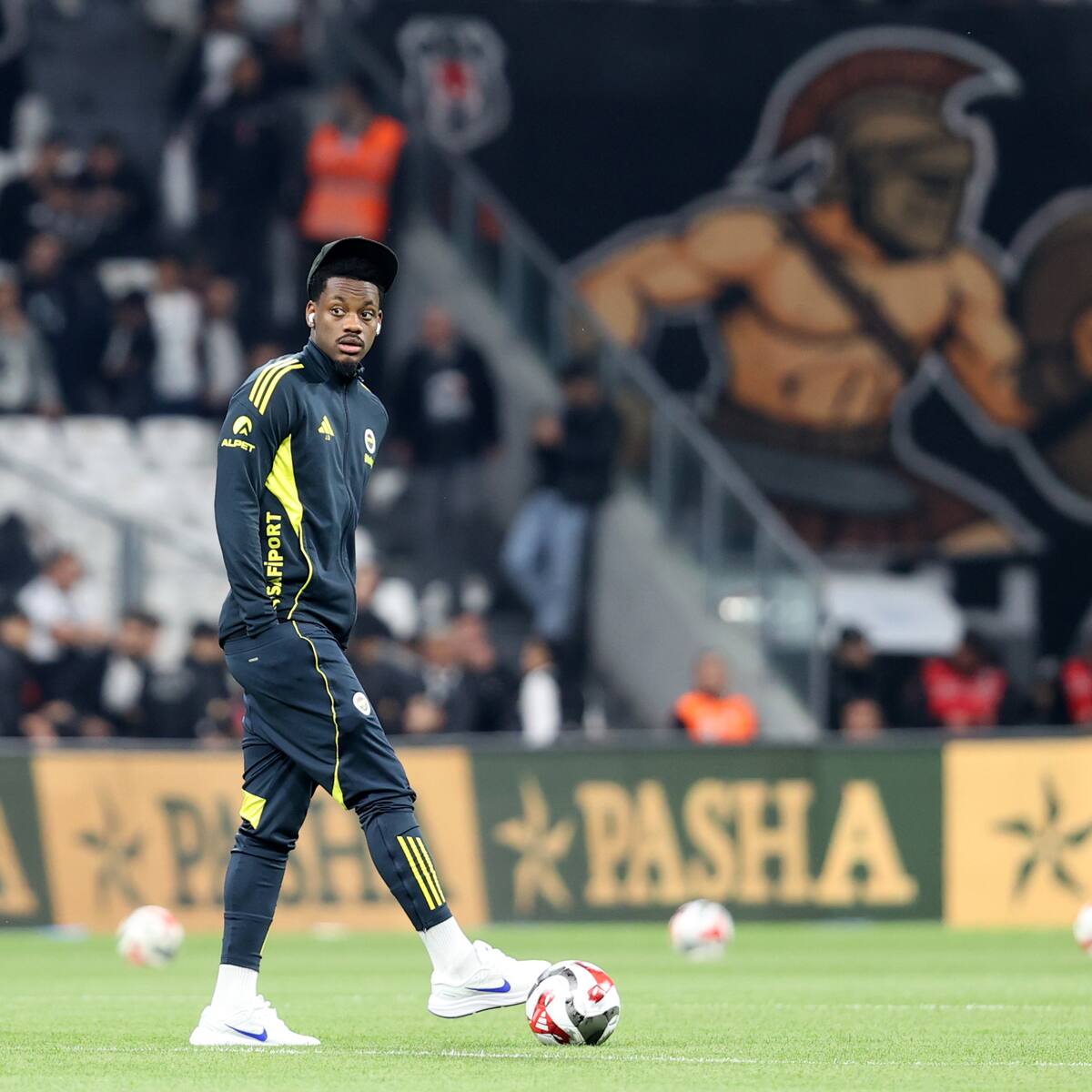 Fenerbahce golea y Jhon Jader Durán se reporta con asistencia: véalo acá