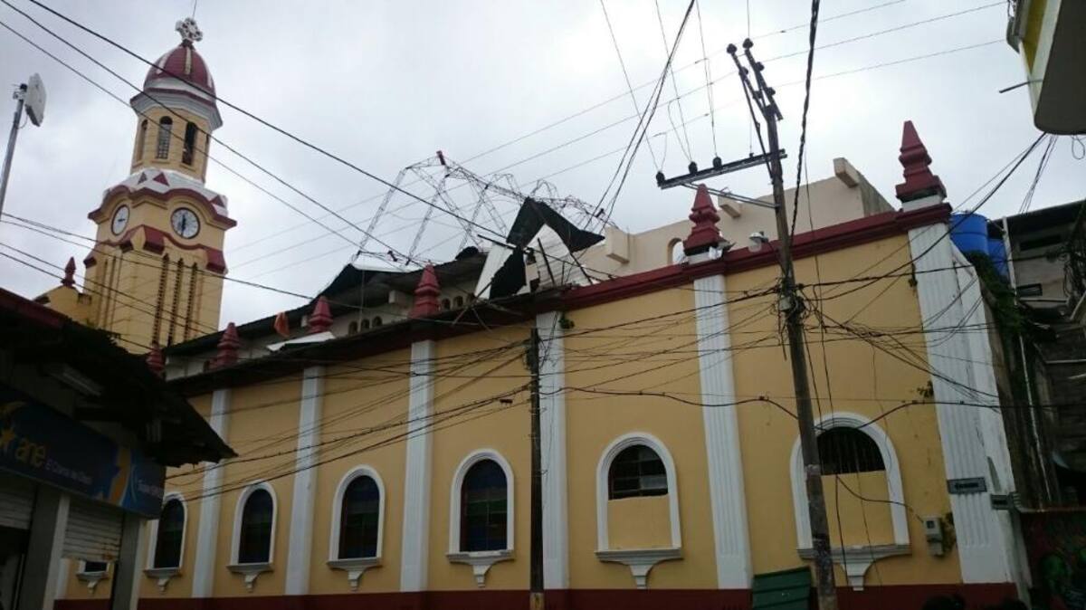 Una mujer muerta y 300 casas afectadas con el fenómeno natural. Dos templos de la localidad también resultaron averiados