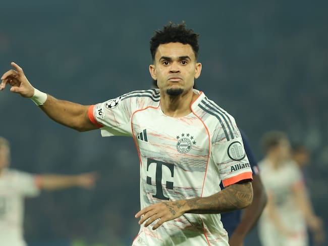 Luis Díaz celebra su gol ante el PSG por Champions League. FOTO: Tnani Badreddine/Getty Images