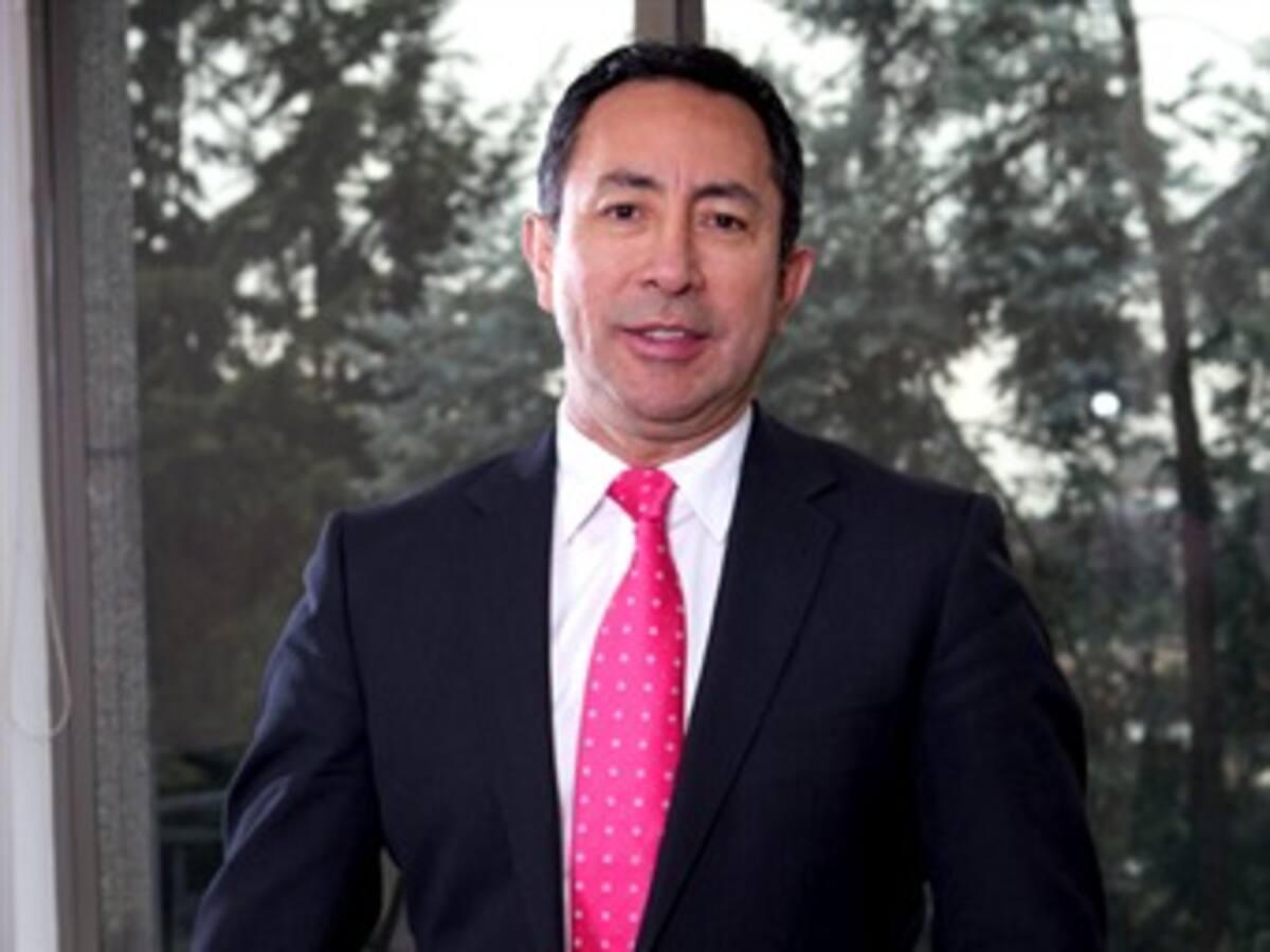 Presidente de la EEB desmiente vínculos con el PIN
