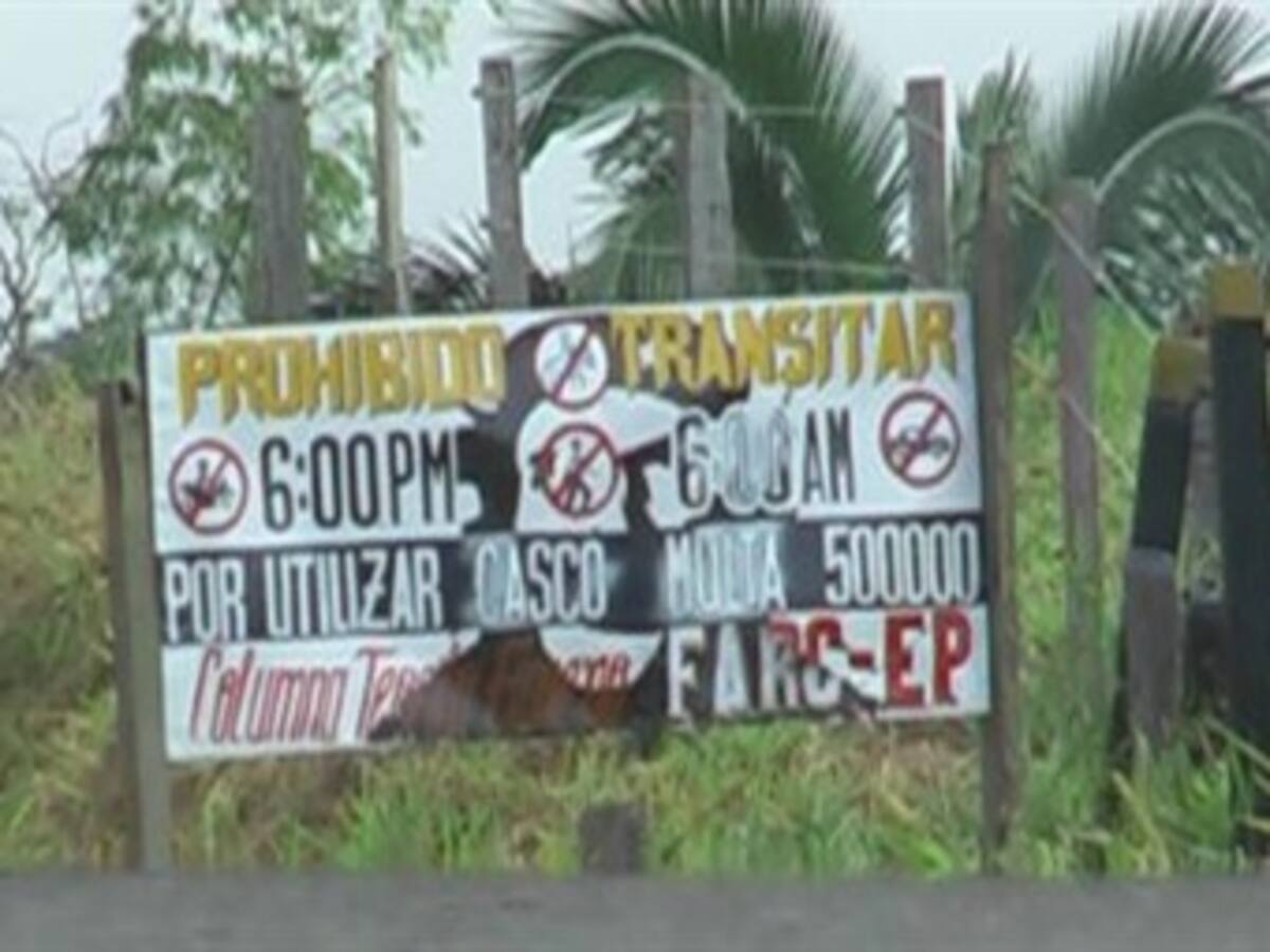 Las Farc instalaron diez vallas en la vía a San Vicente del Caguán restringiendo movilización