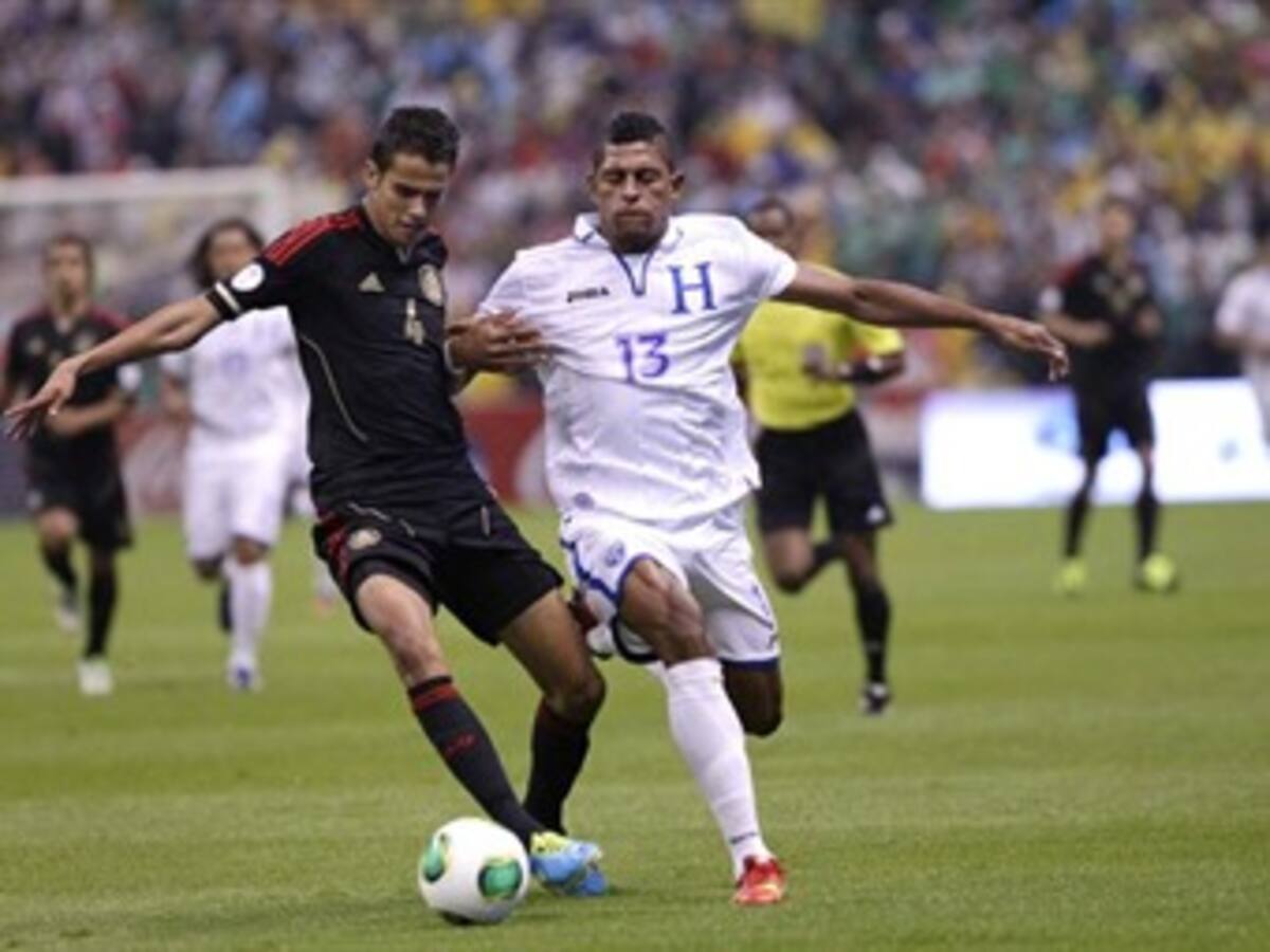 ¡Aztecazo! Honduras, de Luis Fernando Suárez, venció como visitante a México