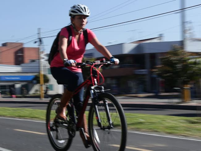 Más bicicleta y menos contaminación en el día sin carro en Bogotá