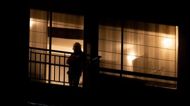 ¿Qué representa para algunas personas llevar la cuarentena en soledad?. Foto: Getty Images