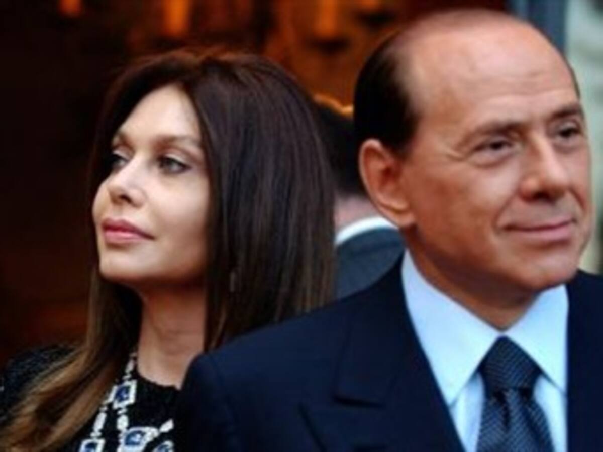 Berlusconi dice que su mujer le tendrá que pedir perdón públicamente