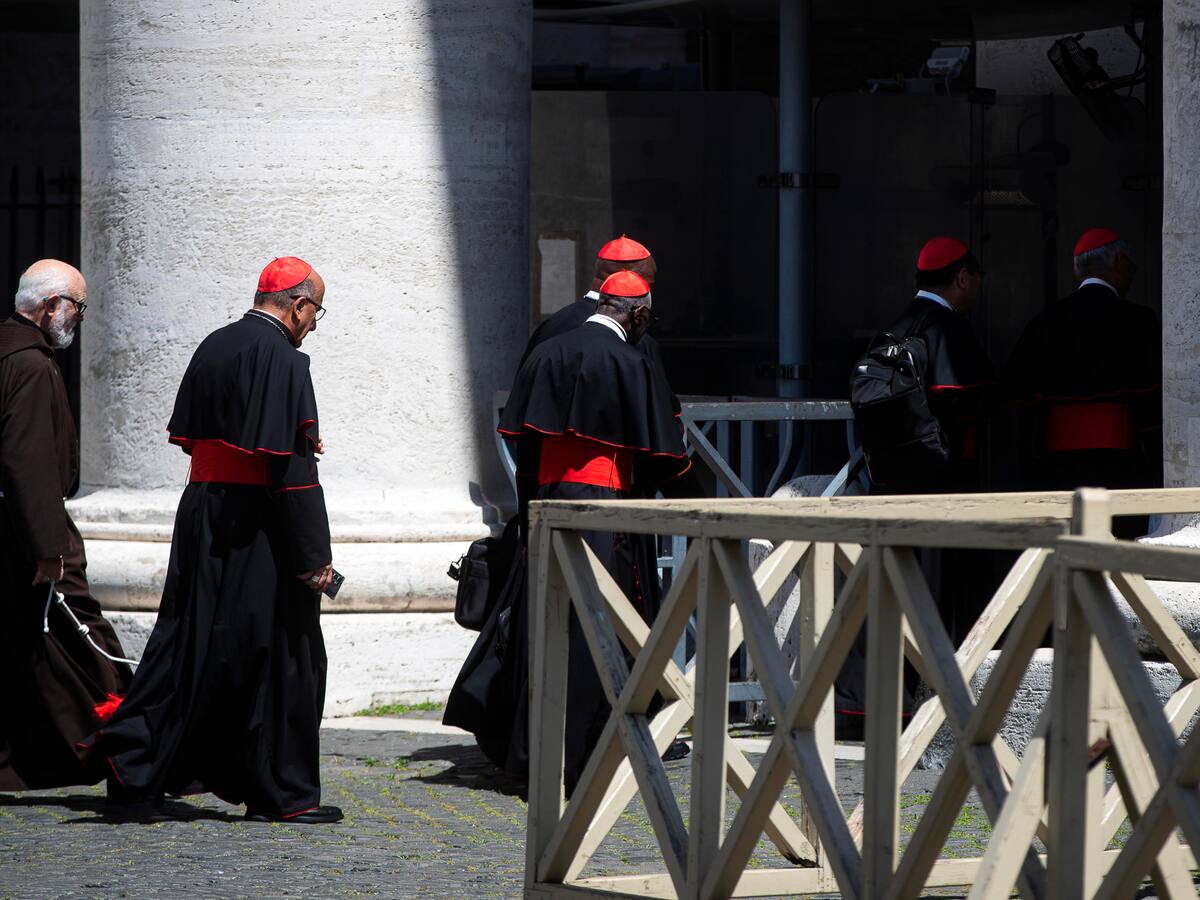 Cardenales estiman que Cónclave puede durar hasta 3 días