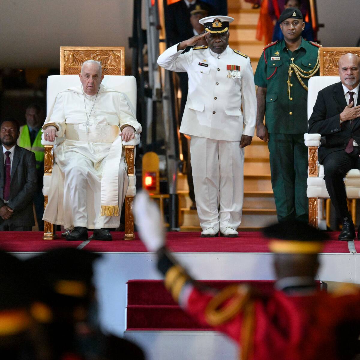 Papa Francisco llega a Papúa Nueva Guinea en medio de su gira Asia-Pacífico