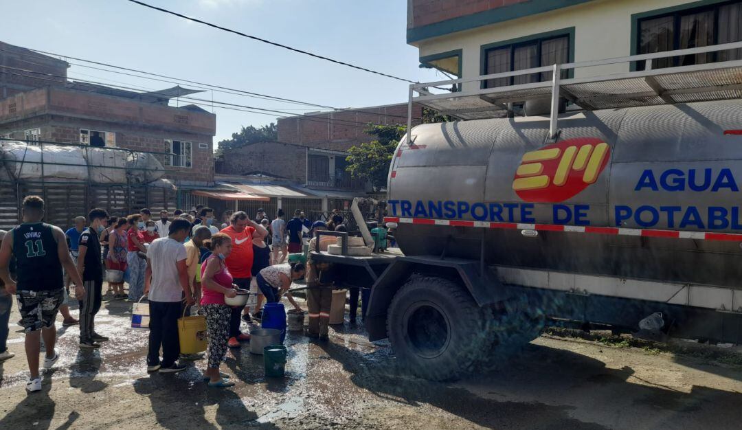 Suministro de agua potable en carrotanque
