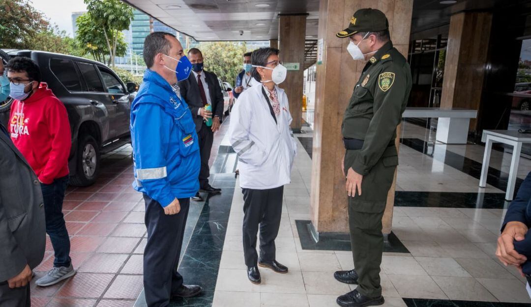 “Con los que hay que dialogar es con los que están en las calles, los jóvenes”