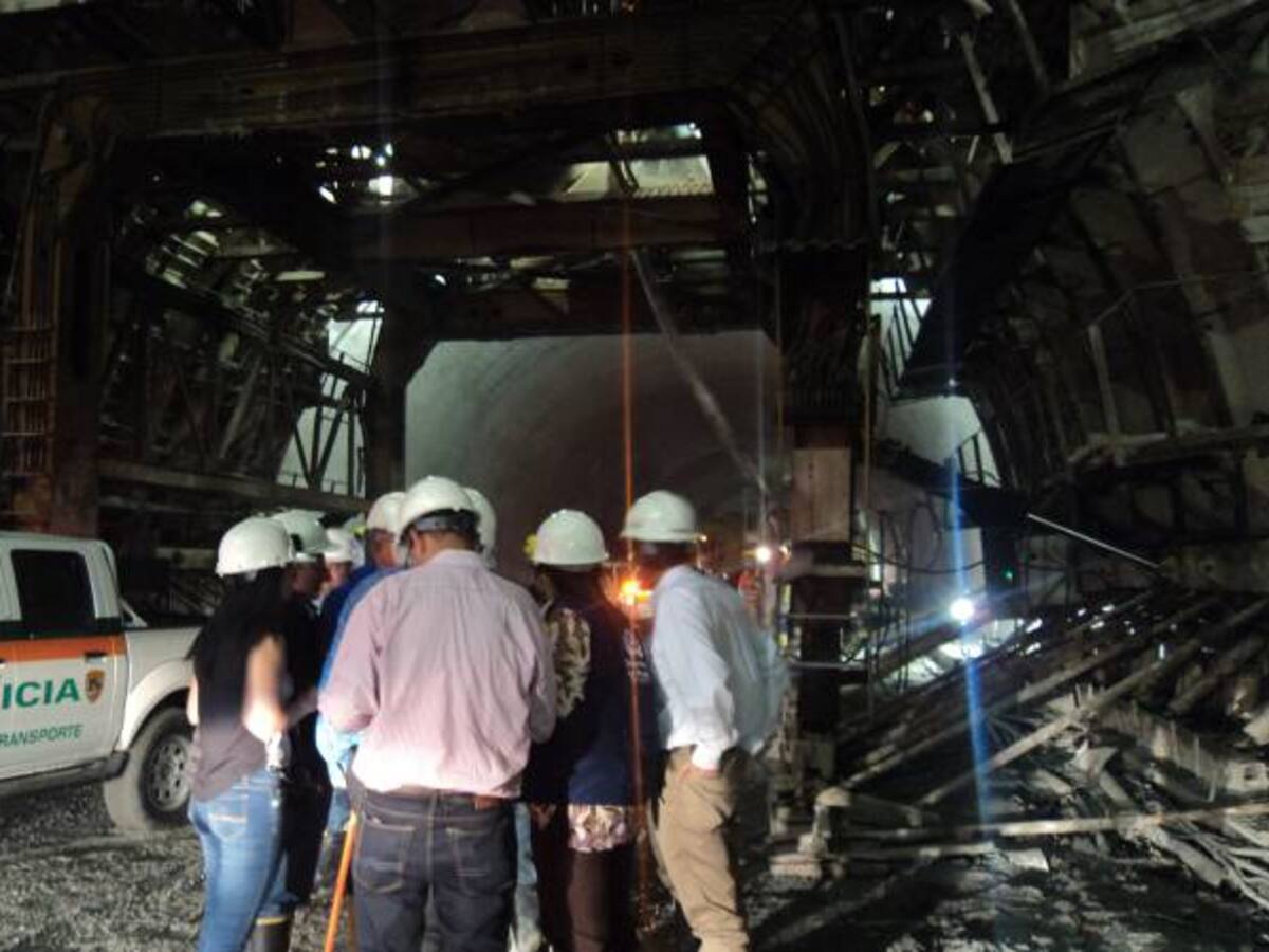 Trabajadores del túnel de la Línea denuncian retrasos en los pagos