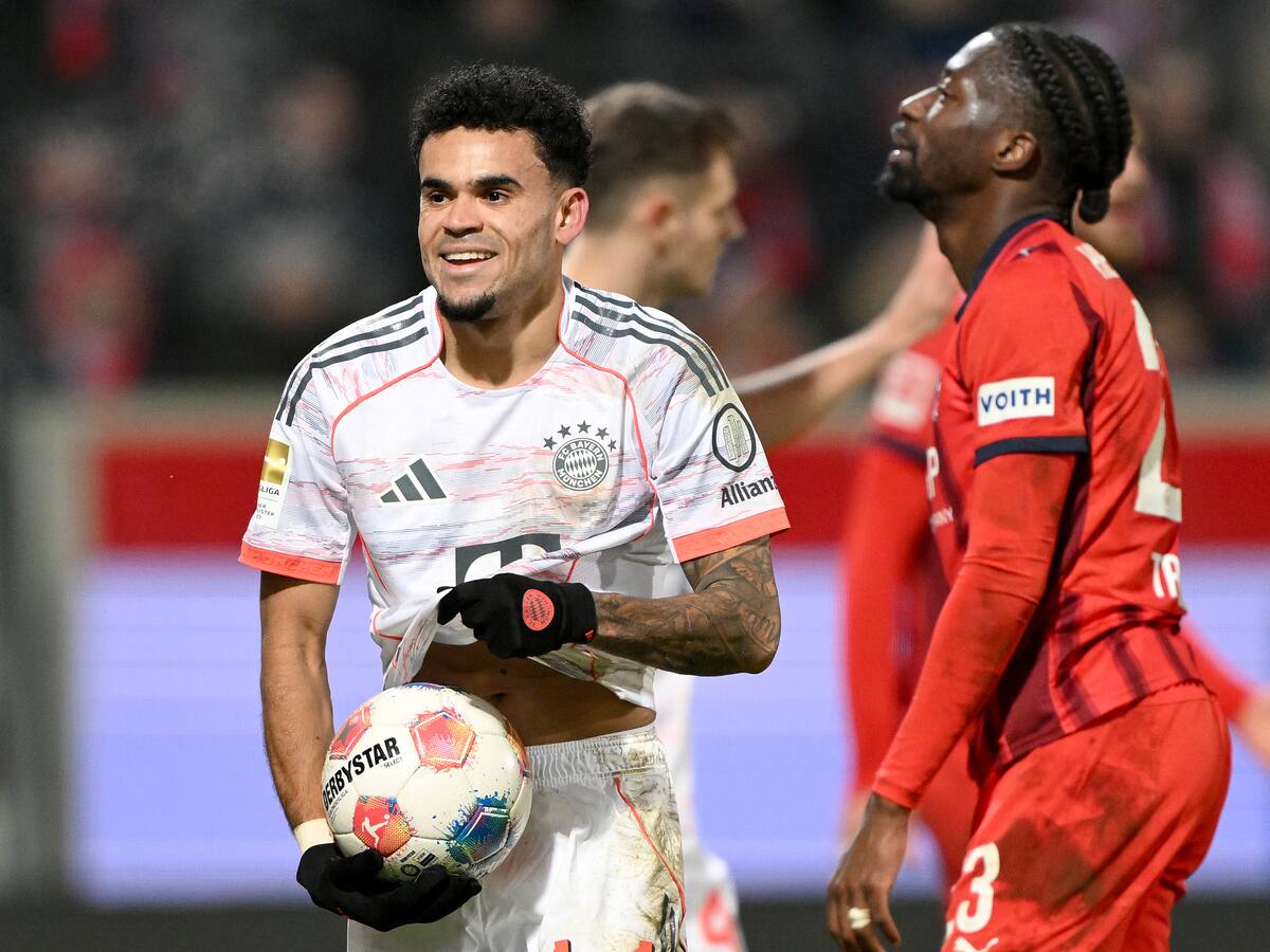 En la casa de una leyenda del fútbol alemán le rindieron homenaje a Luis Díaz: imagen enternecedora