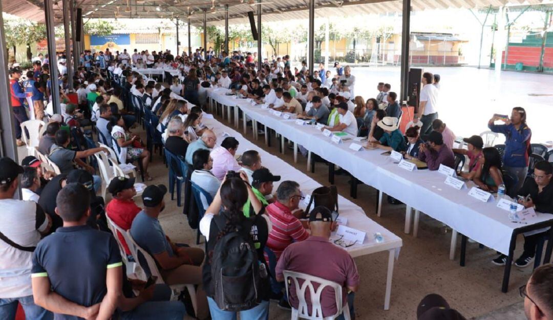 Expresidente Samper anuncia cumbre nacional humanitaria