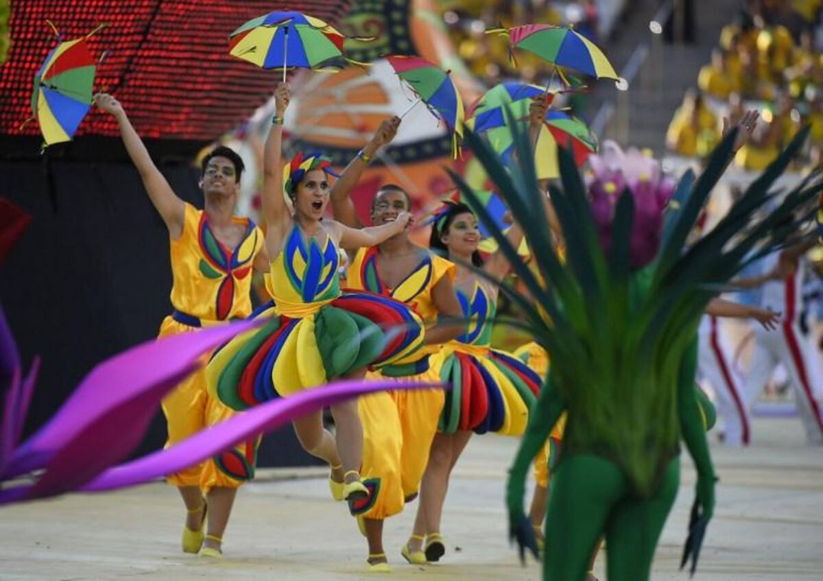 Con la actuación de Jennifer López, Pitbull y Claudia Leitte se dio inicio a la fiesta mundialista en el Estadio Itaquerao.