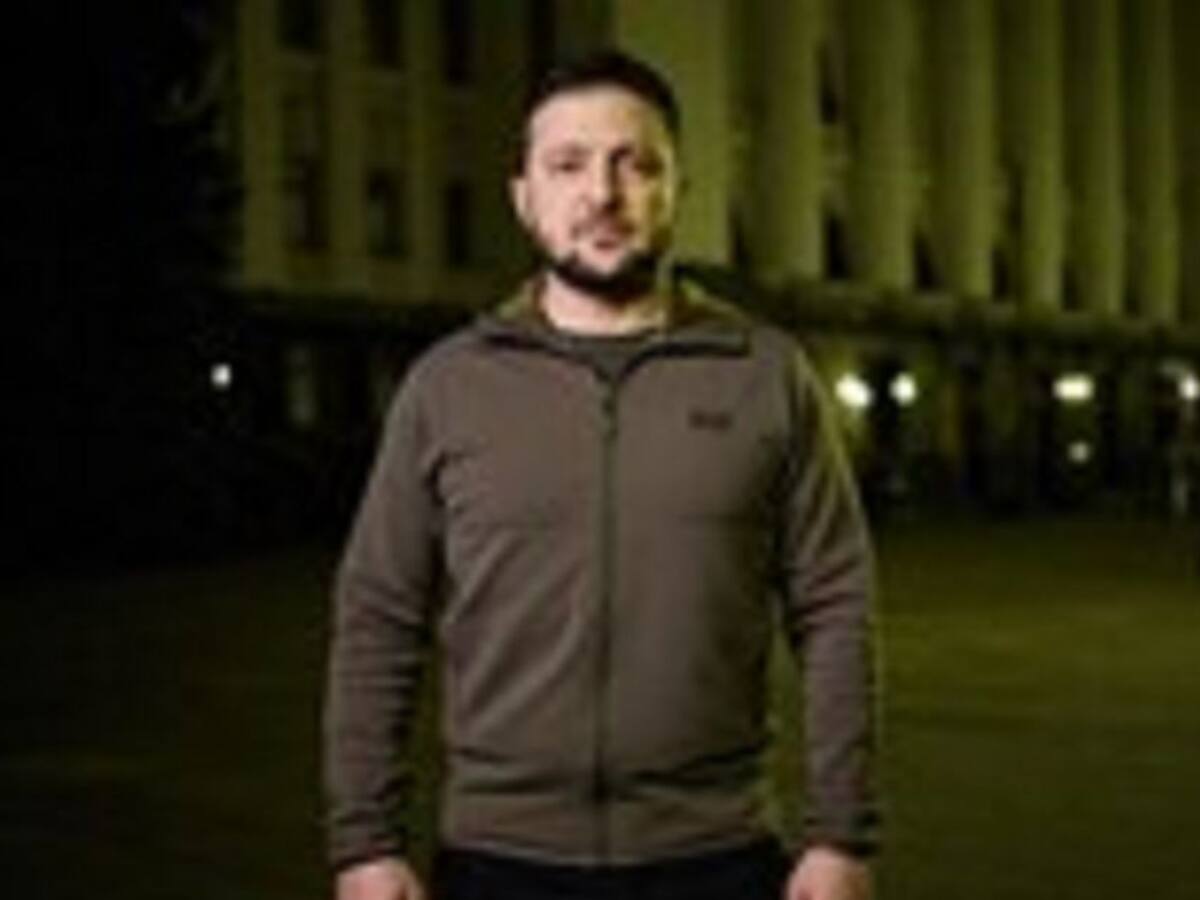 Zelenski rechazó ataque a cárcel que dejó 50 muertos: "Un crimen de guerra"