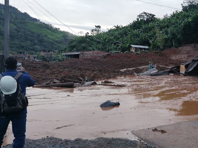 Cinco viviendas destruidas por deslizamiento en Nariño