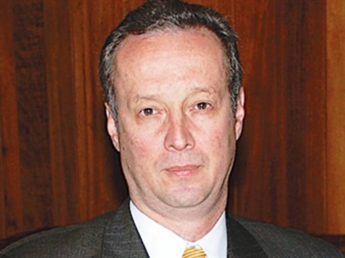 Marco Antonio Velilla demandó a la Presidencia y a la rama judicial por perjuicio moral