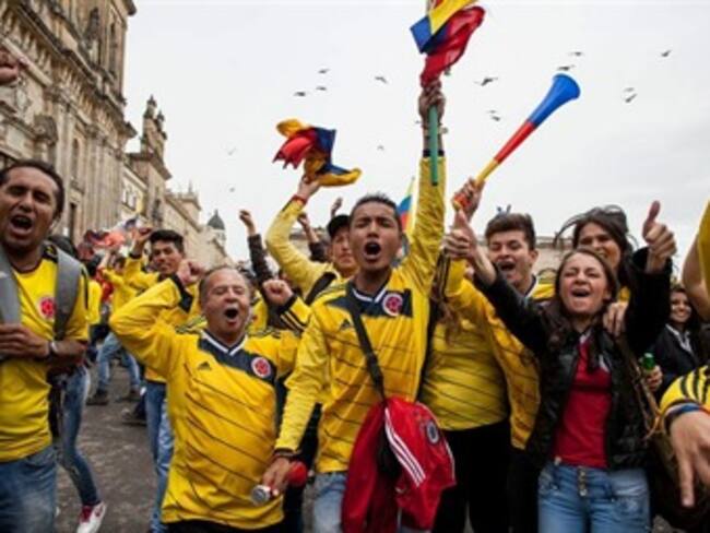 Colombia vive ambiente de fiesta antes del partido con Uruguay