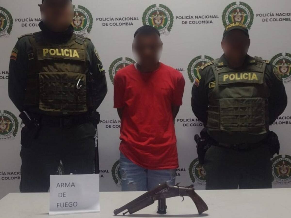 Policía capturó a dos presuntos delincuentes con armas de fuego en Cartagena