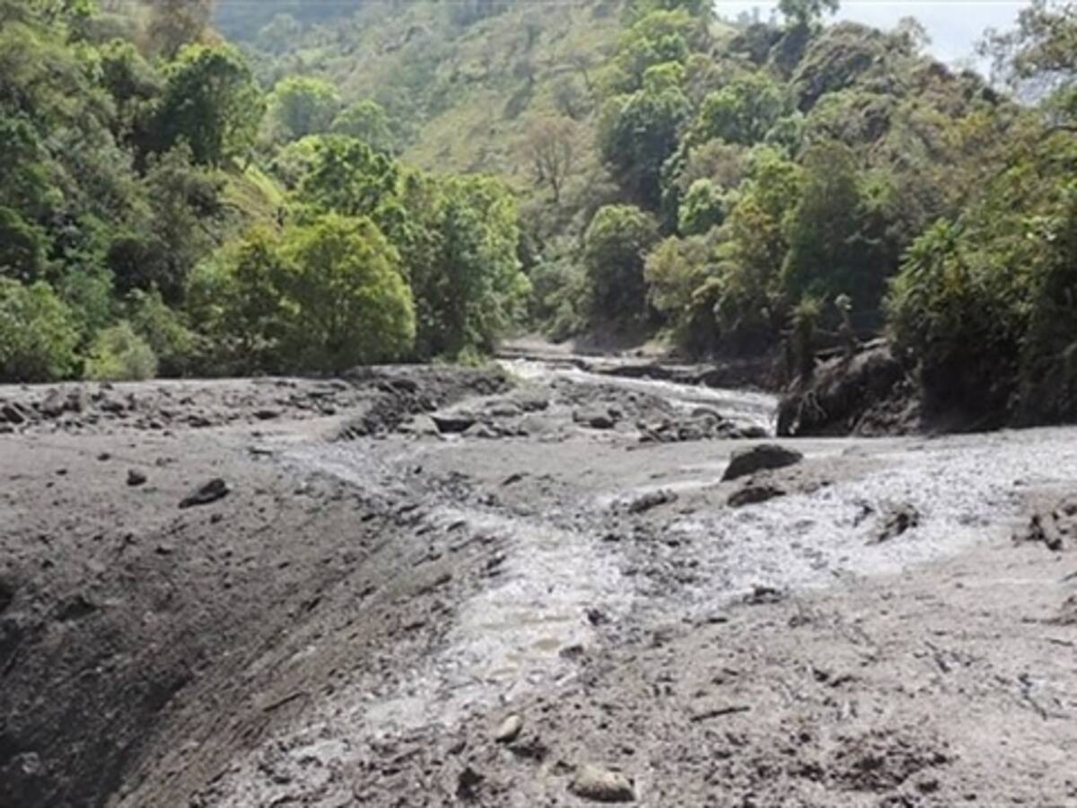 Hay 25.000 habitantes de Bolívar, Cauca, incomunicados tras avalancha