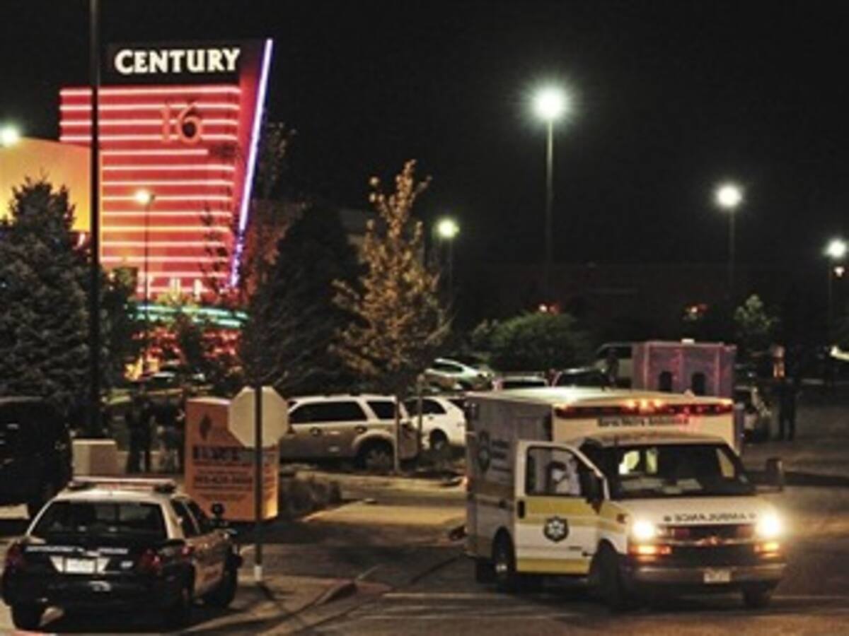 Tiroteo en sala de cine durante el estreno de Batman deja por lo menos 12 muertos en Colorado, EEUU