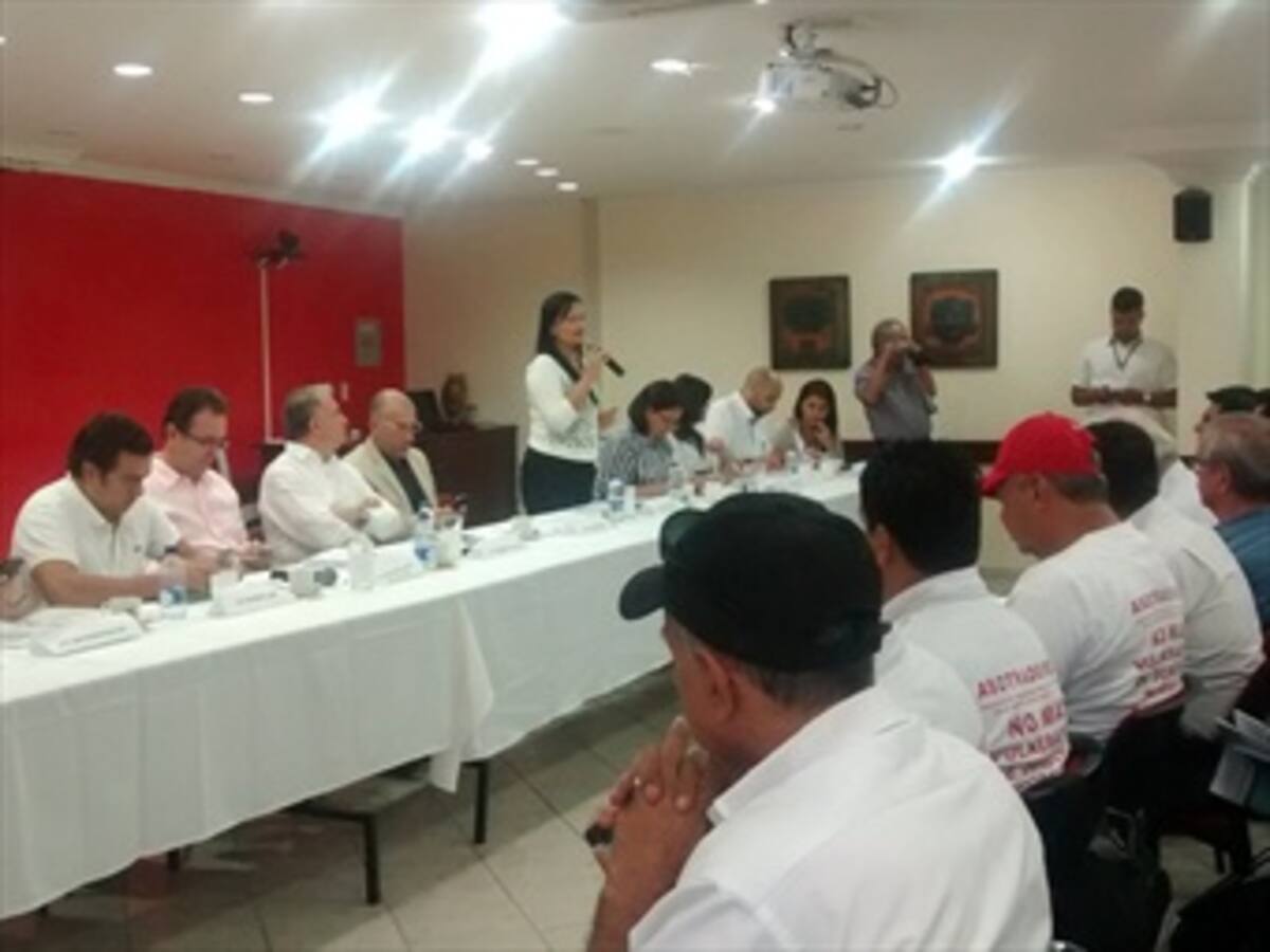 Alcalde de Algeciras propone una 'Ley de Paz para los municipios' al Senado