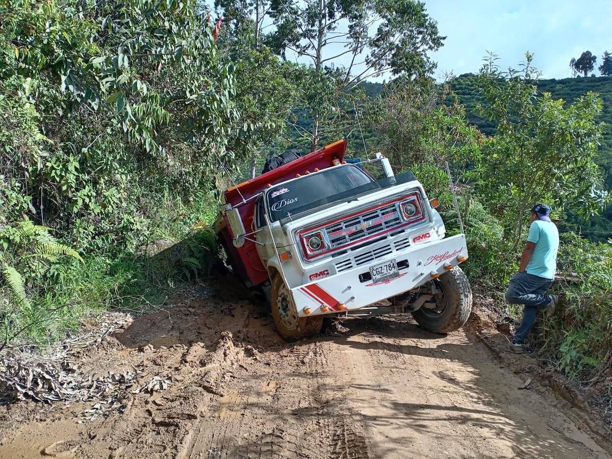 Lluvias causan afectaciones en vías del norte del departamento de Caldas