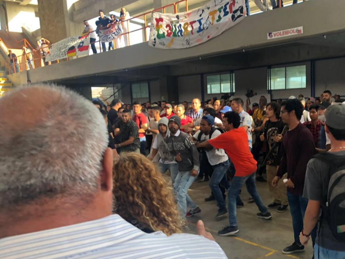 A “puños y patadas” terminó Asamblea en la Universidad del Atlántico
