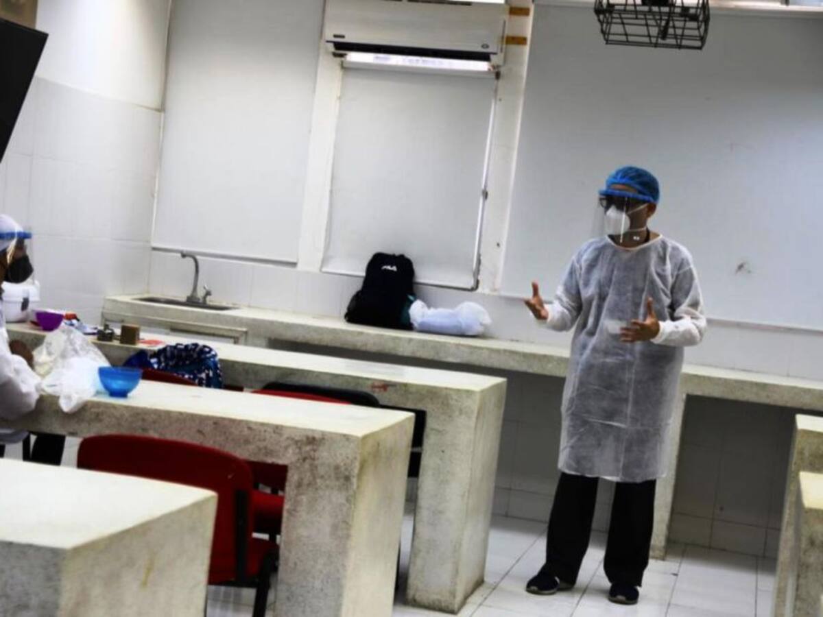 UdeC recibe a estudiantes que retornan alternancia a los campus